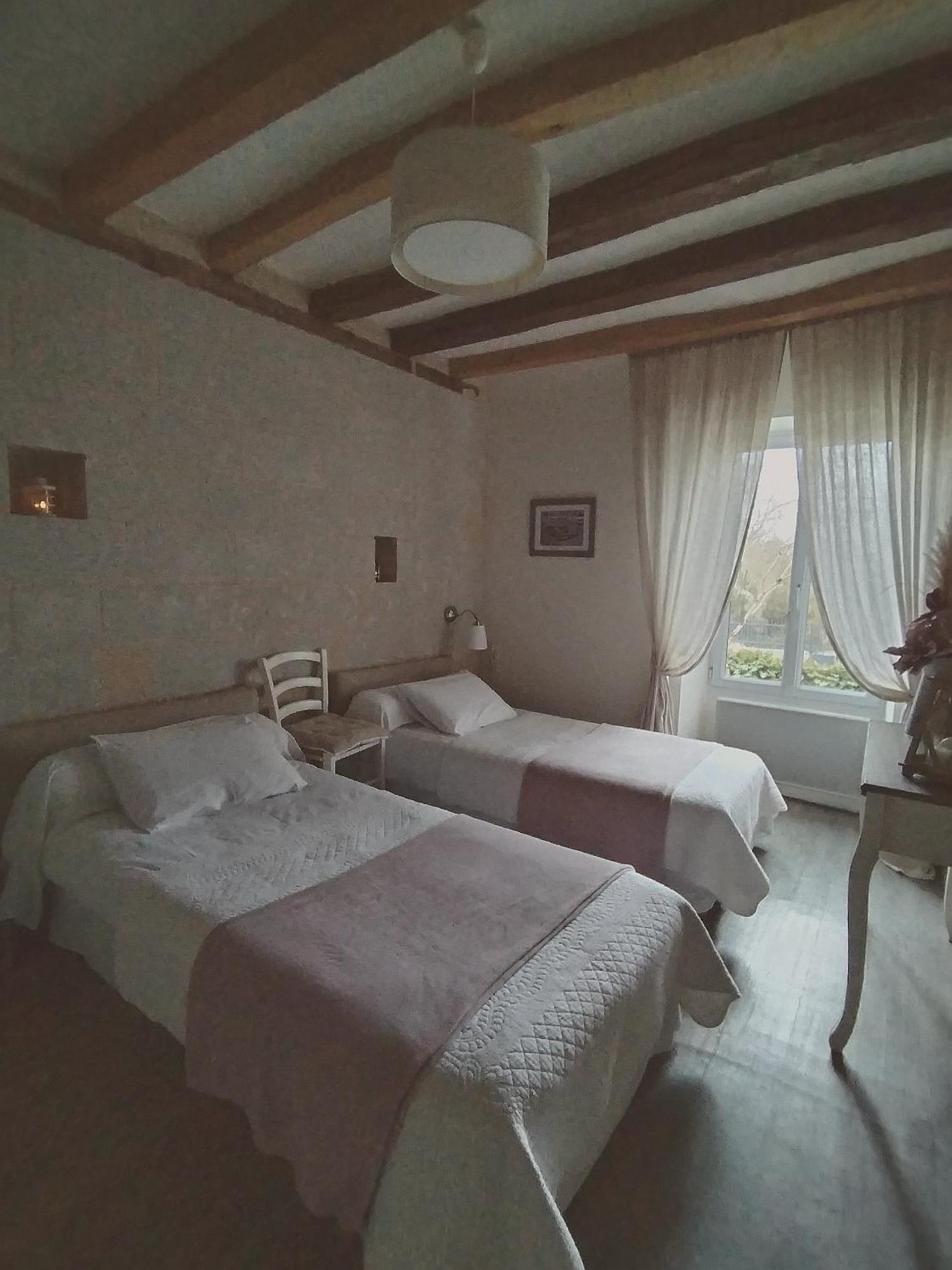 La Petite Boire - Chambres D'Hotes Pres D'Angers Murs-Erigne Ngoại thất bức ảnh